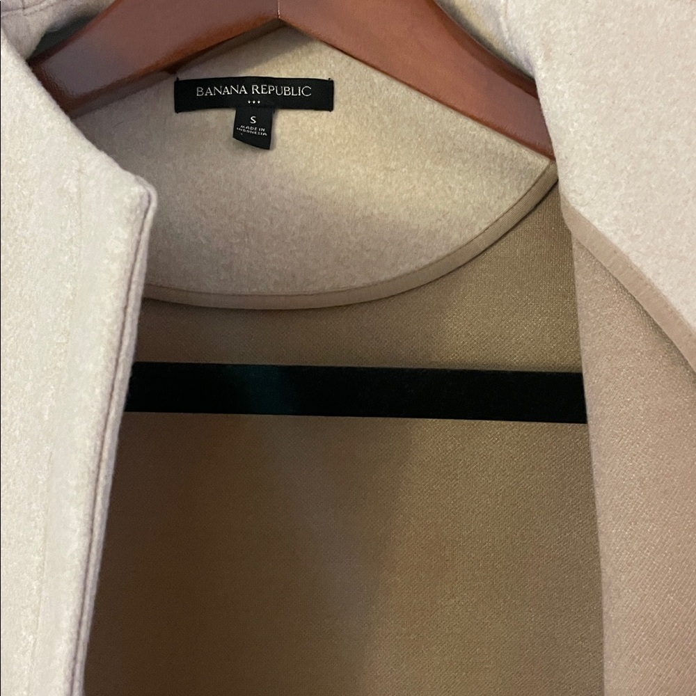 Women’s Banana Republic Jacket - Picture 6 of 7